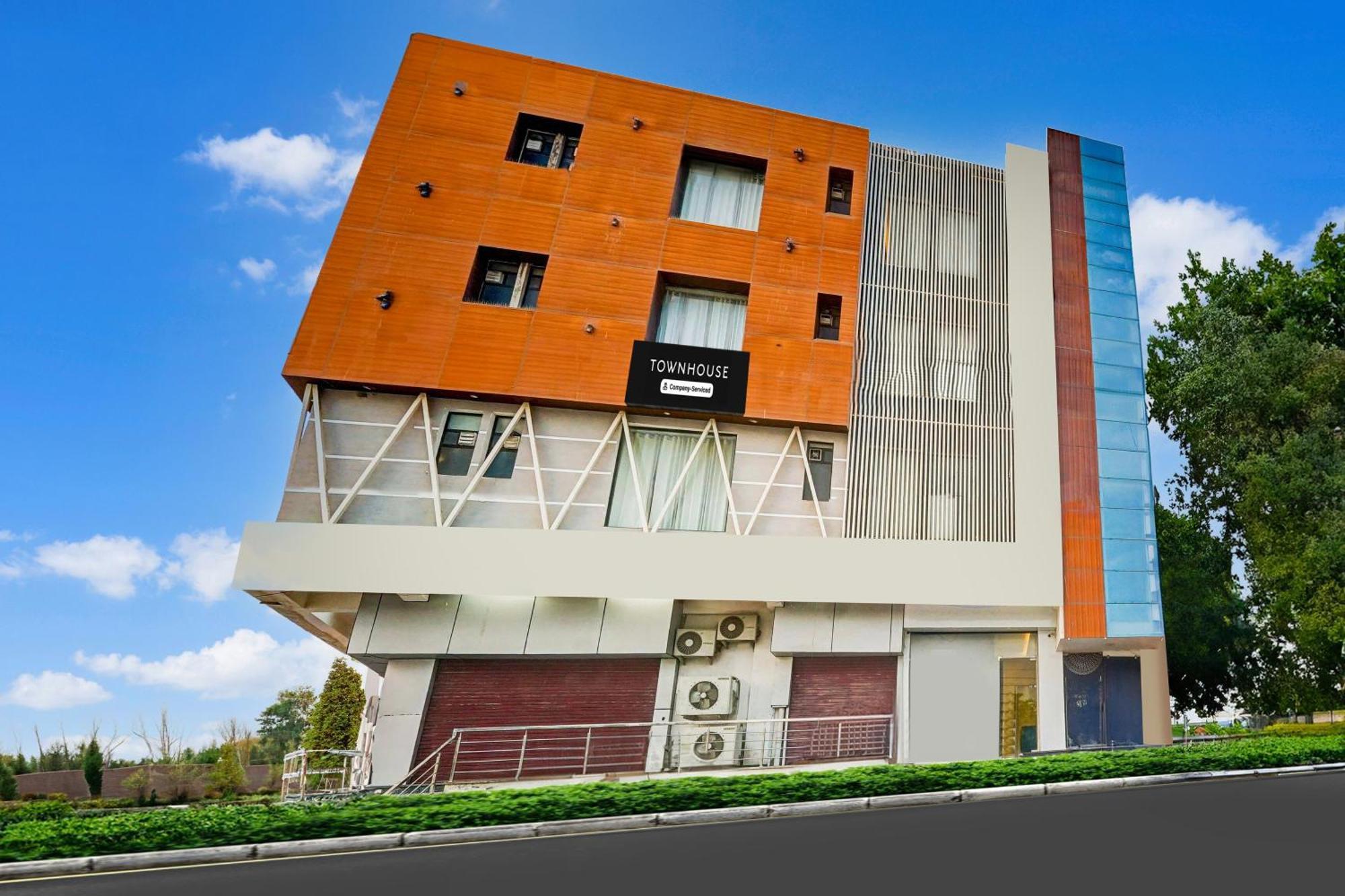 Super Townhouse Jagatpura Hotel Jaipur Exterior foto